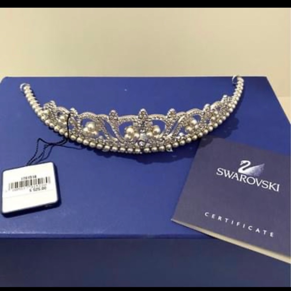 Vintage Swarovski Crystal Bridal Tiara - Picture 5 of 6